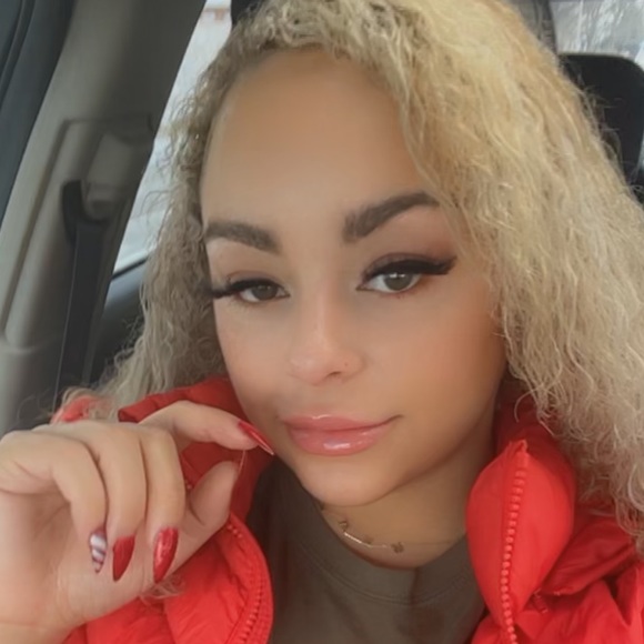 Meet your Posher, Darian - Picture 1 of 1